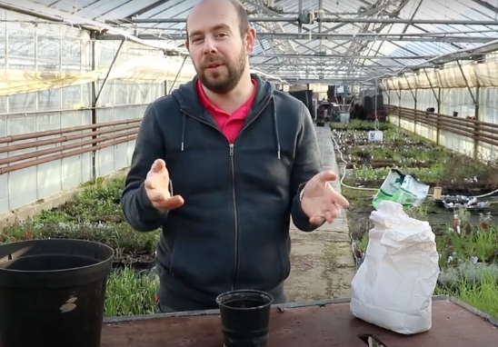 EP1 - Let's sow some Coriander #5MINUTEFRIDAY